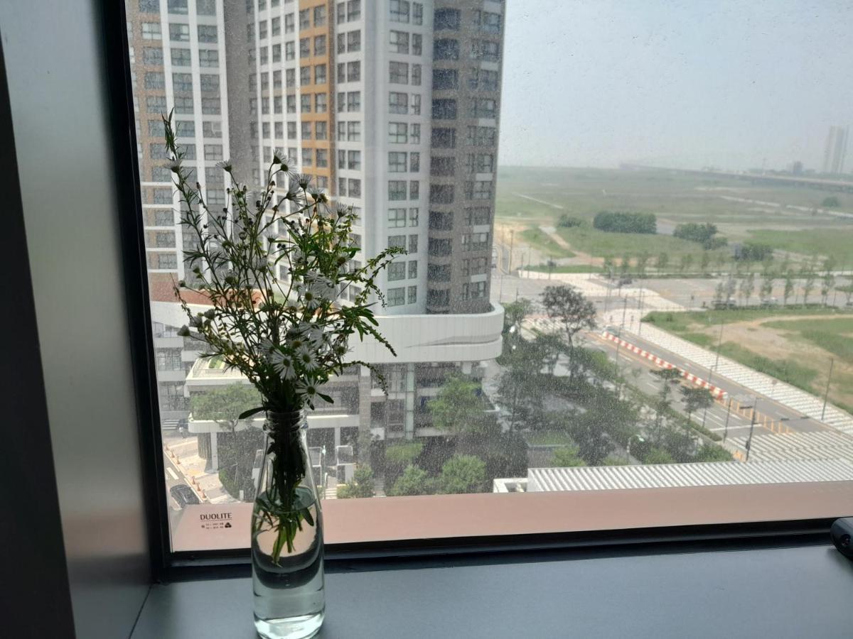 Songdo Halla Westernpark-Seaviewroom Hotel-바다전망 Incheon Bagian luar foto