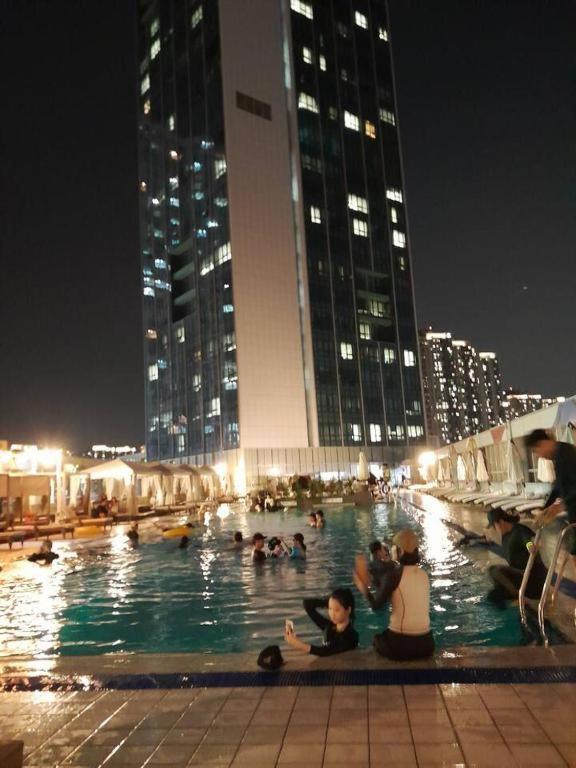 Songdo Halla Westernpark-Seaviewroom Hotel-바다전망 Incheon Bagian luar foto